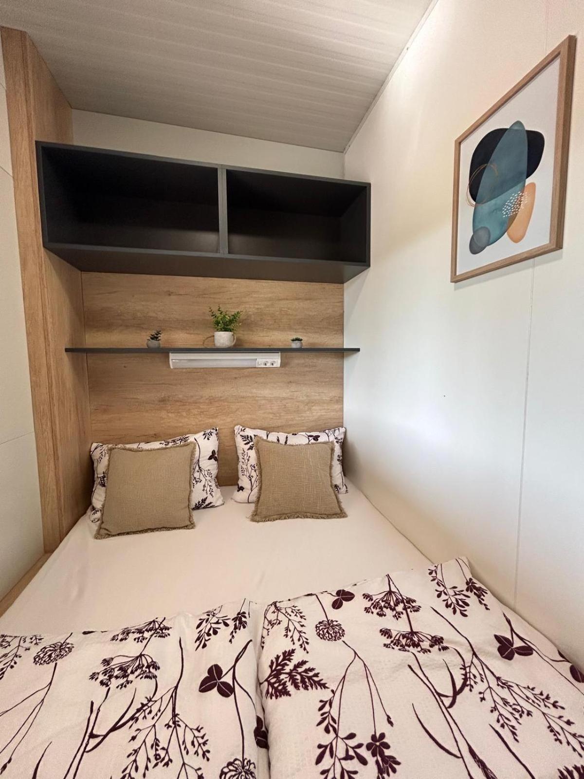 Mobile Home Vilmaris Pakostane Bagian luar foto